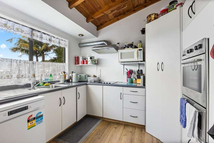 86A Waimumu Road Massey_7