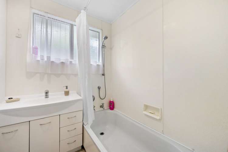 2a Waldie Grove Avalon_9