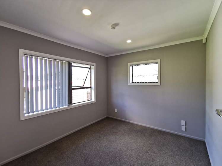 20 Graeme Avenue Mangere East_5