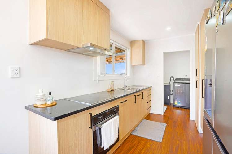 128 Shifnal Drive Randwick Park_6