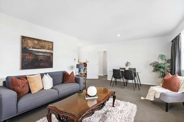 24 Thurleigh Grove Karori_4