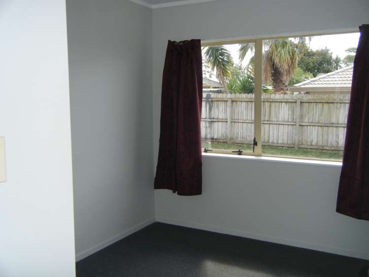 1 Tullis Place Pakuranga Heights_5