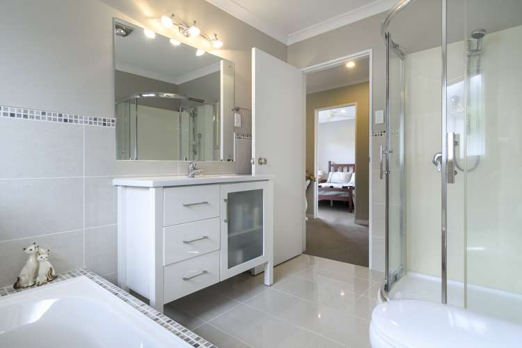 9 Te Otinga Place Pyes Pa_12