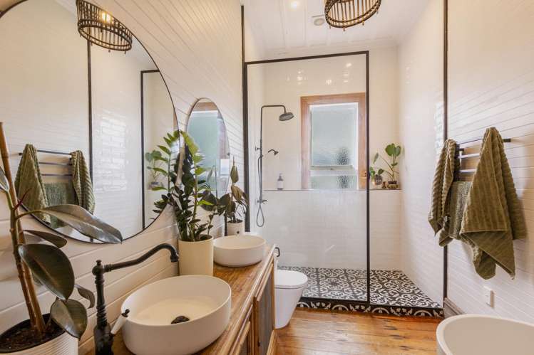 1 Russell Street Otane_12