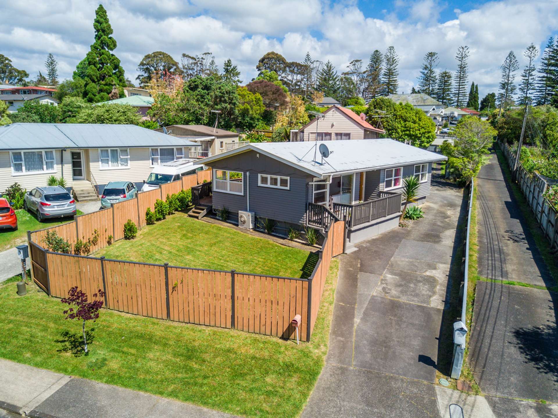 17 Sarona Avenue Glen Eden_0
