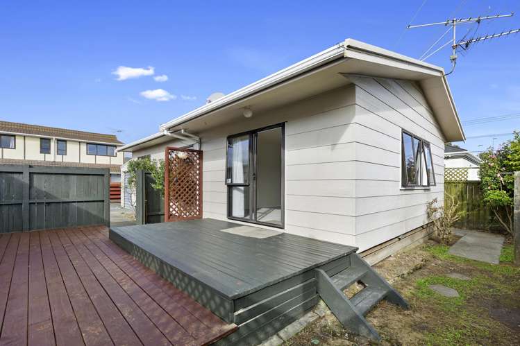 2/65 Wakefield Street Alicetown_3