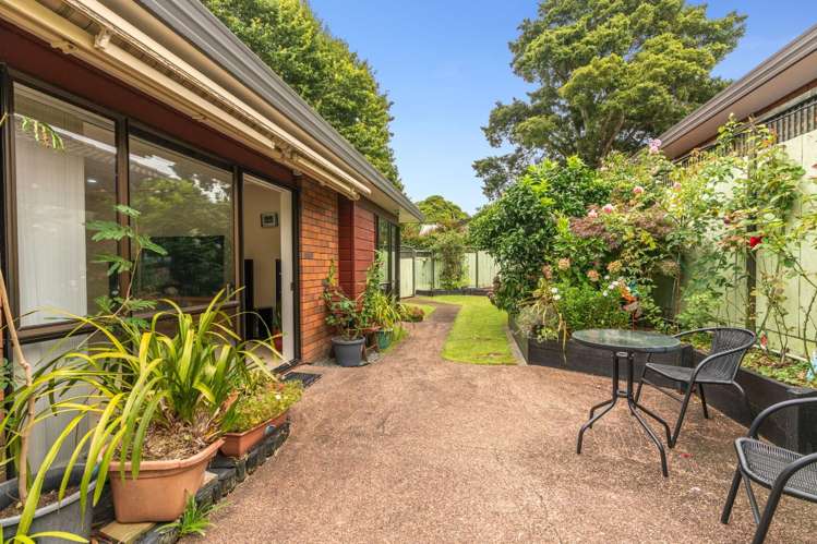 2/6 Arthur Road Hillpark_1