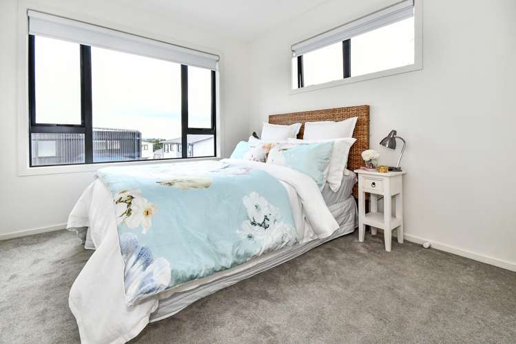2/75 McAnnalley Street Manurewa East_11