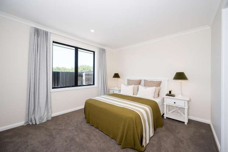 52 Read Crescent, LOMBARDY, Willowbrook Community Clive_8