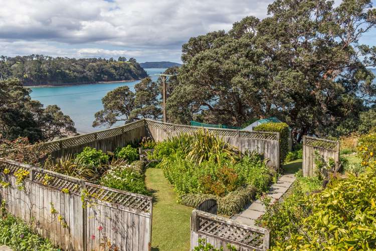 33 Jackson Crescent Mahurangi East_16