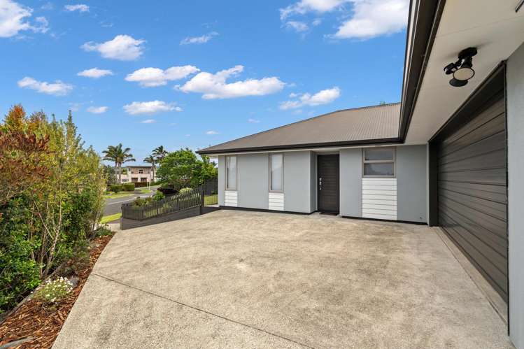 23 Pebble Beach Boulevard Kamo_30