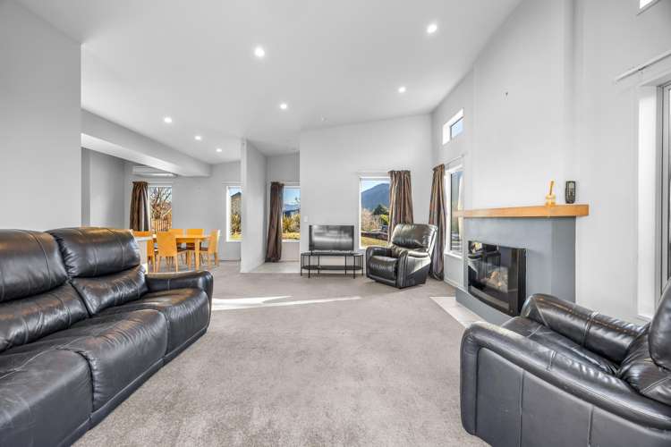 7 Ellie Place Lake Hawea_6
