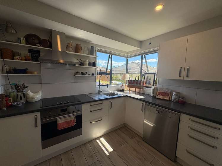 10B Geraldine Street Edgeware_1