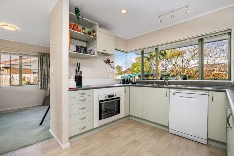 22 Lakeside Drive Orewa_9