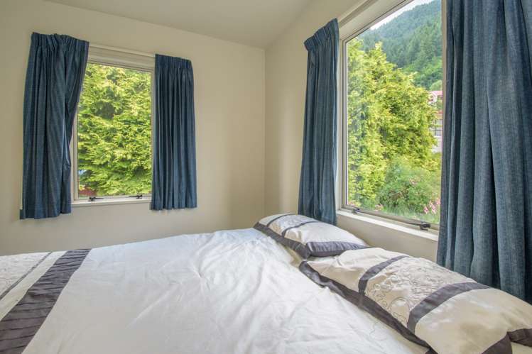 5/30 Fryer Street Queenstown_10