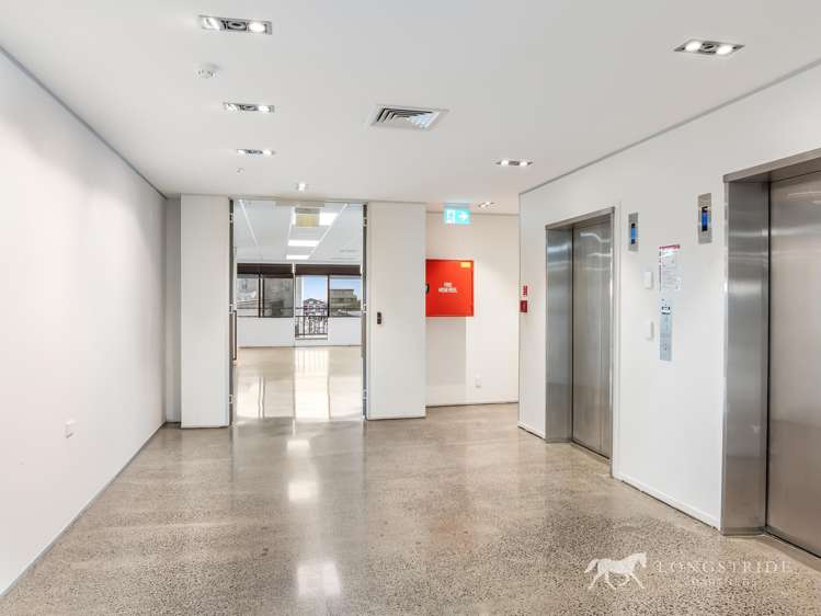 100 Carlton Gore Road Newmarket_11