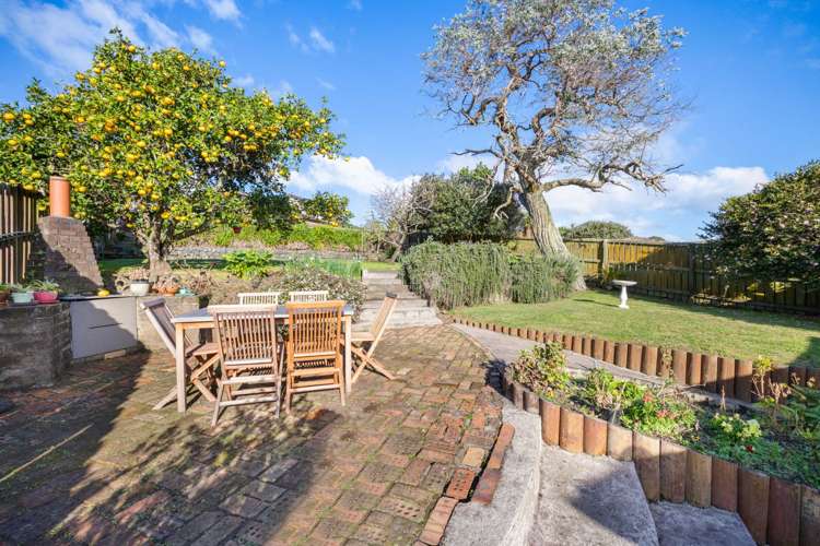 6 Eaton Road Hillsborough_20