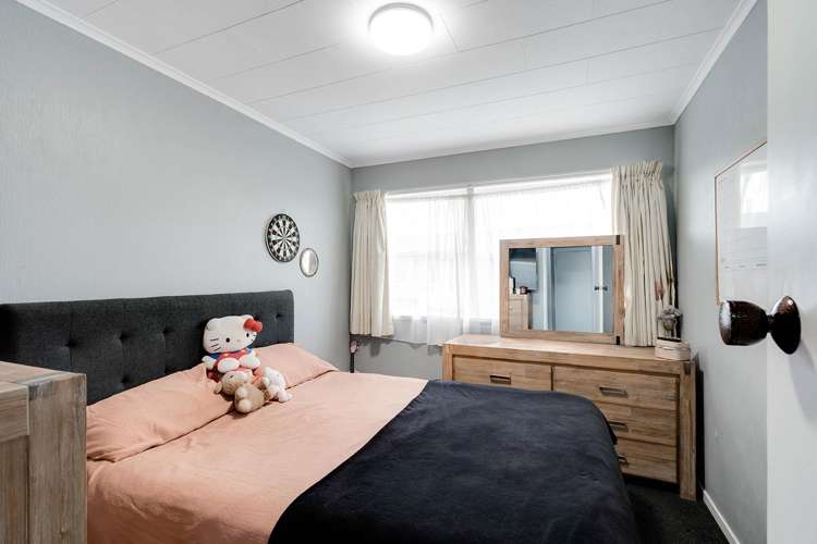 8 Margaret Place Deanwell_9