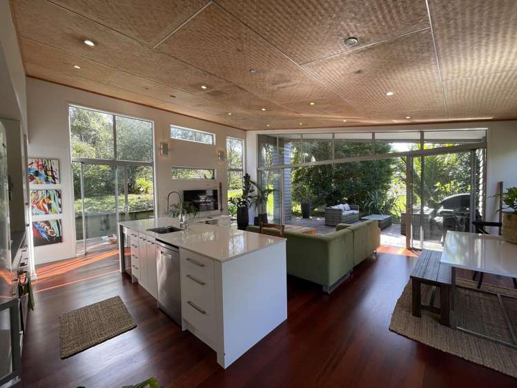 465 Sea View Road_0
