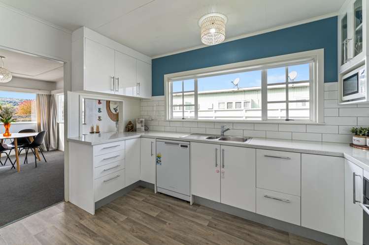 1/46 Fergusson Street Stoke_3