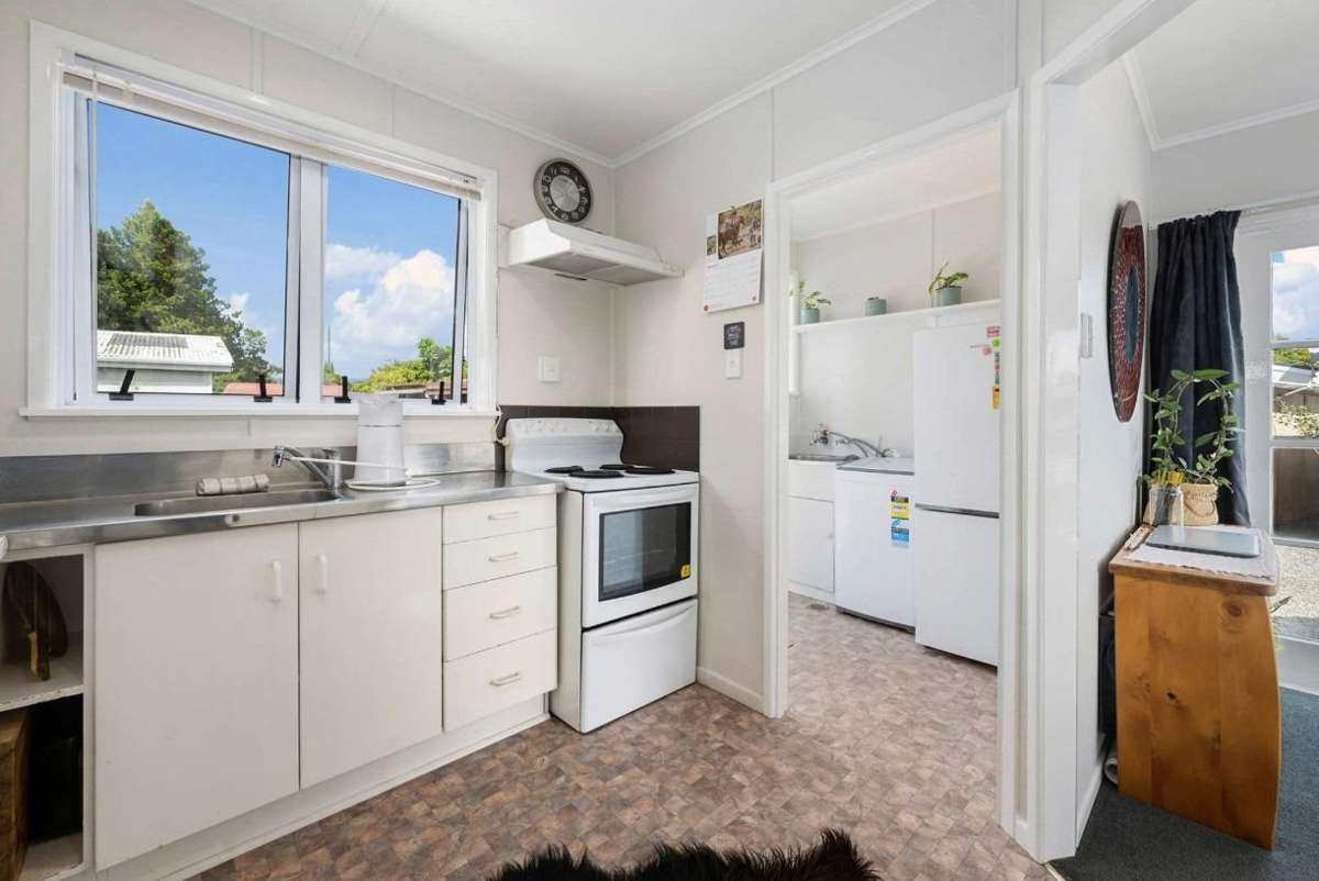 2 Bedrooms - Turangi 3