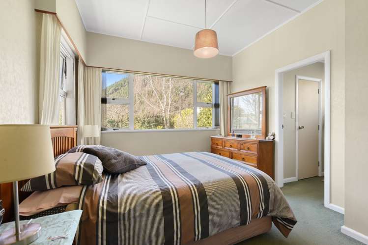 208 River Terrace Road Brightwater_14