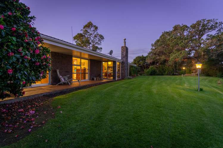 150 Whangaruru Wharf Road Russell Surrounds_15