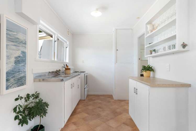 62A McLeod Road Te Atatu South_9