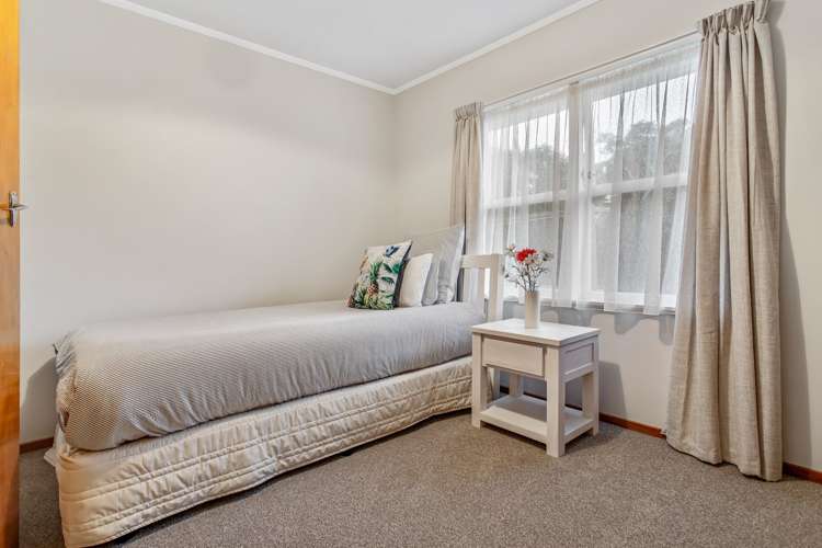 88 Tiverton Road New Windsor_10