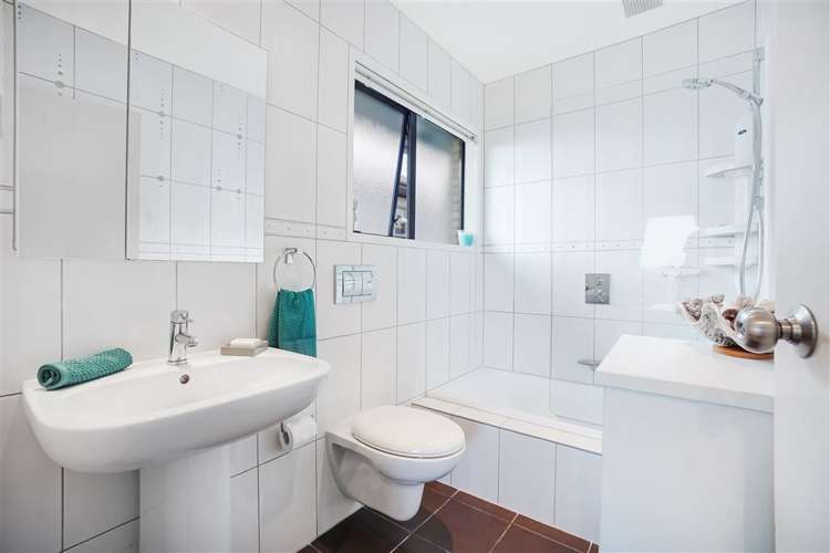 3 Kaihu Street Northcote_12