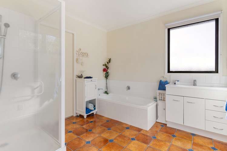 422 Otahu Road Whangamata_9