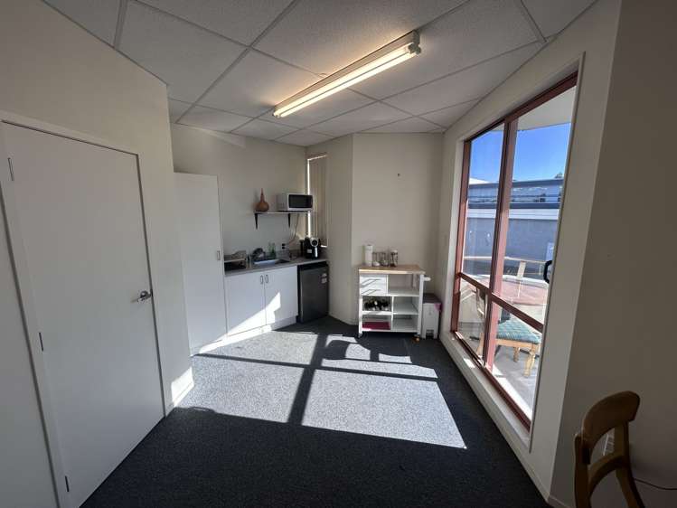 94 Ford Road Onekawa_5