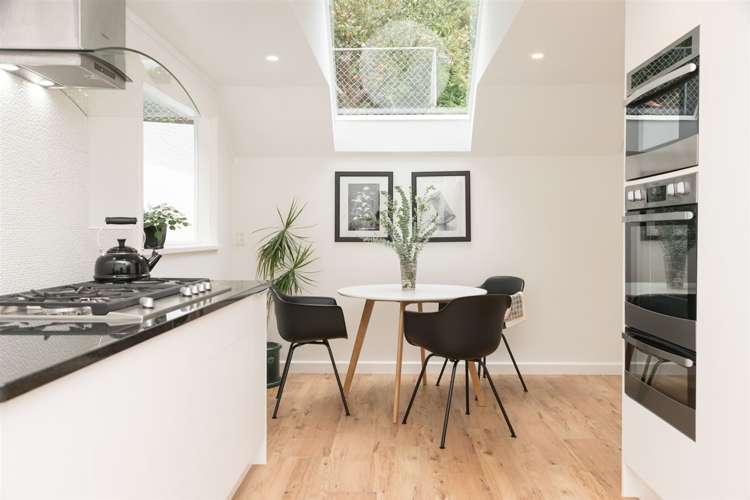 43 Cavendish Square Strathmore Park_5