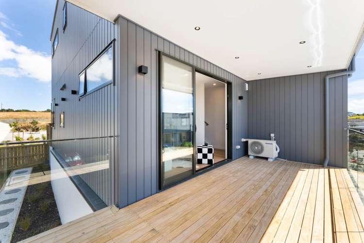 1 Heketara Way Westgate_12