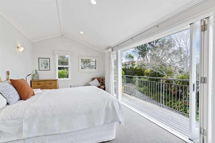 5a Colmar Road Mellons Bay_22