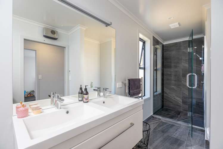 39 Quail Rise Stoke_9