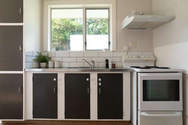 346 Warspite Avenue Waitangirua_2