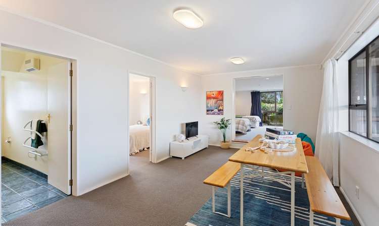 31 Oratia Street Waikanae Beach_19