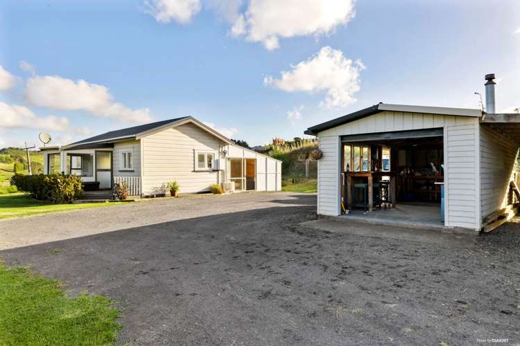 152 Highway 22 Pukekawa_13