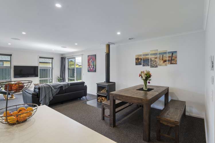 16 Magnetic Place Cromwell_9