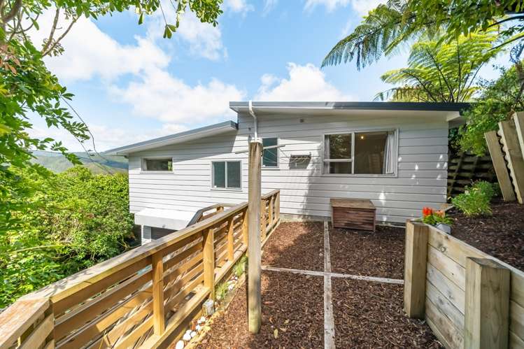 32 Gurney Road Kelson_25