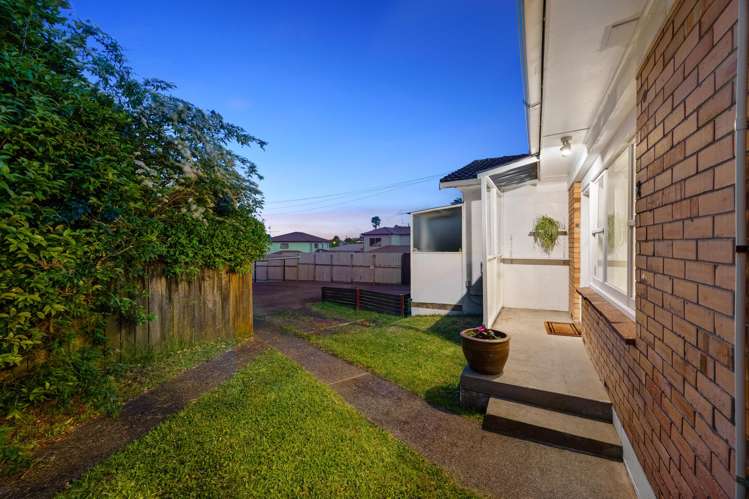 2/40a Hamlin Road Mount Wellington_4