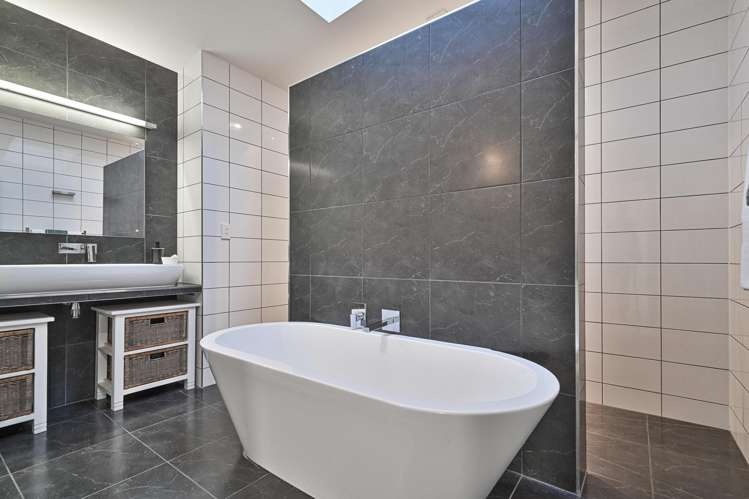170 Tait Road Maraekakaho_12