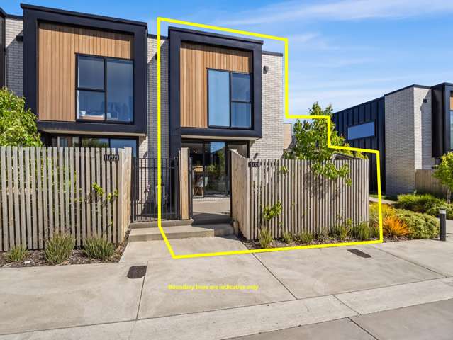 Owners are overseas - must be sold!