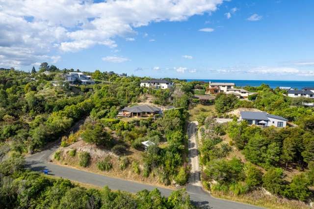 Ruby Bay Gem: Private 3-bed + Sleepout Retreat