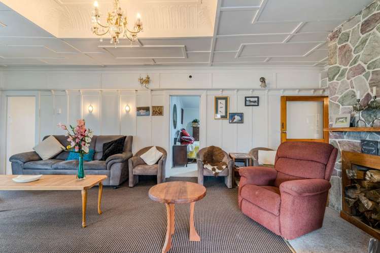 1391 Coast Road Karitane_9