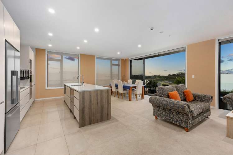 (501)302/1 Cavalli Road_3