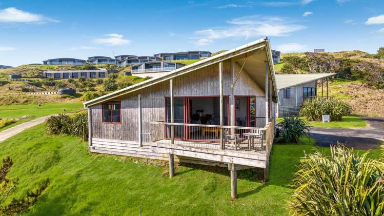 17/685 Karioitahi Road Waiuku_1