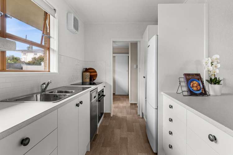 2/32 Meeanee Quay Westshore_8