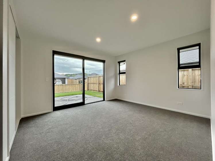 32 Whites Tramway Road 1447_8